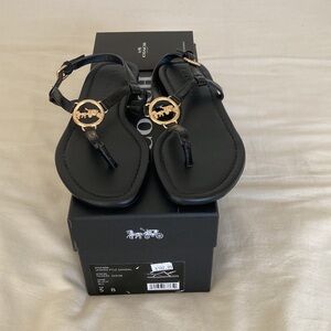 COACH Jazmin Thong black Sandals, adjustable strap size 5.